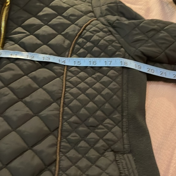 YMI Quilted Black and Tan Fur Lined Jacket Gold Accents - Picture 10 of 17